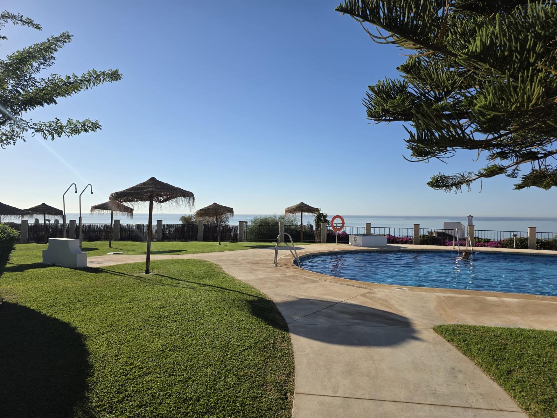 096979e7c07aab5bc5109711a48e2d98 - 4