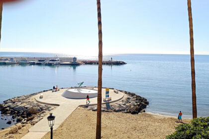 0bfe9c57cdc6466e53a3a1628cfa9827 - 1