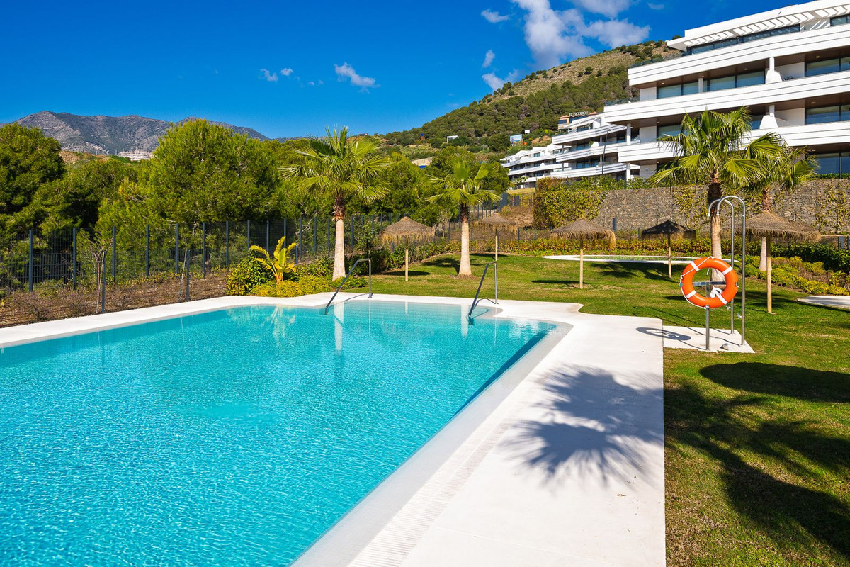 0c41da70ce761c8be65a7cd2afbd84fa - 16