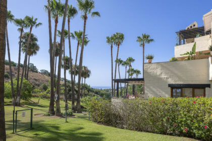 0c691b9d8e2929a24d1675a7f1d83b62 - 13