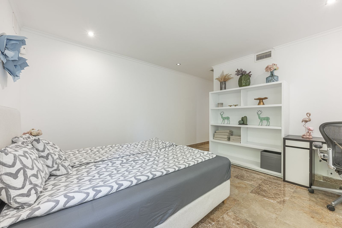 0c691b9d8e2929a24d1675a7f1d83b62 - 16