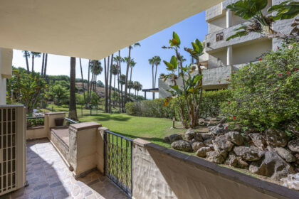 0c691b9d8e2929a24d1675a7f1d83b62 - 27