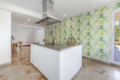 0c691b9d8e2929a24d1675a7f1d83b62 - 9