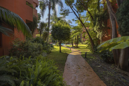 0ca553b58d6135921255a328e6ba534b - 23