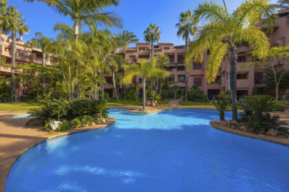 0ca553b58d6135921255a328e6ba534b - 25