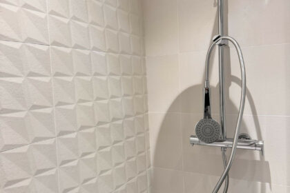 0e12b0b5640e6bdd0afda492620b5330 - 19