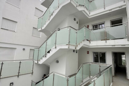 0e12b0b5640e6bdd0afda492620b5330 - 28