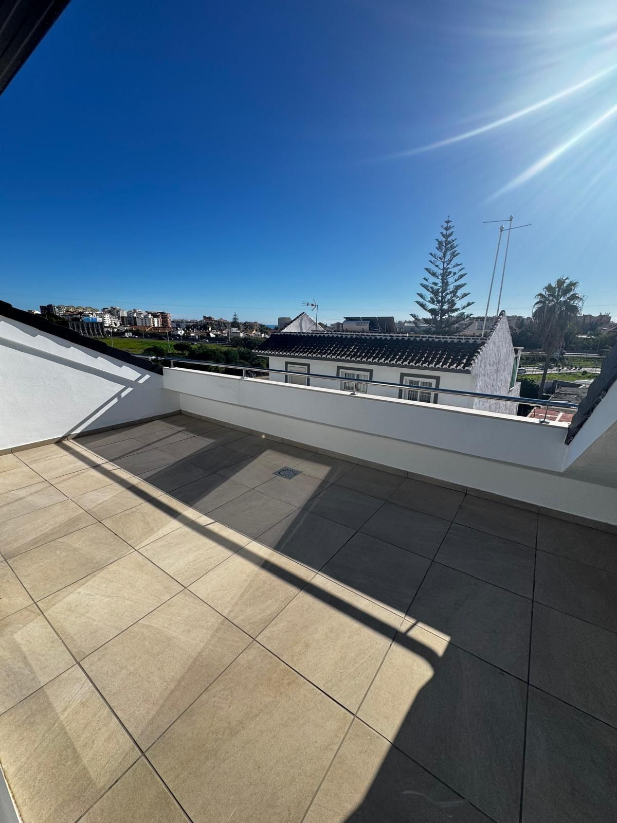 0e12b0b5640e6bdd0afda492620b5330 - 5