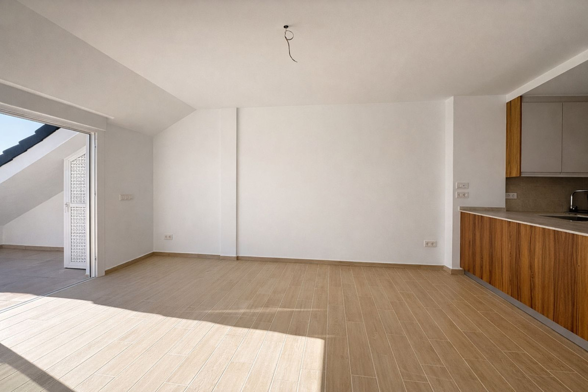 0e12b0b5640e6bdd0afda492620b5330 - 9