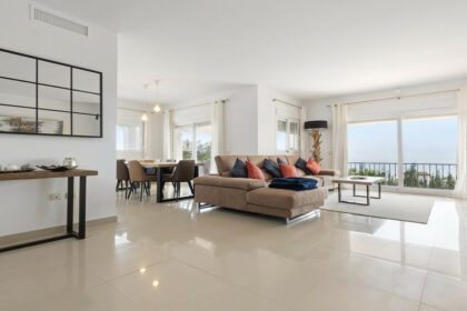 0e8473aea3b3f1966bd6fa7ad424fec8 - 11