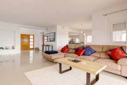 0e8473aea3b3f1966bd6fa7ad424fec8 - 13