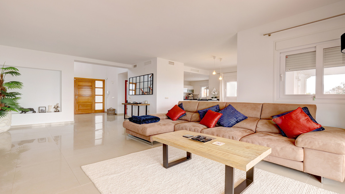 0e8473aea3b3f1966bd6fa7ad424fec8 - 13