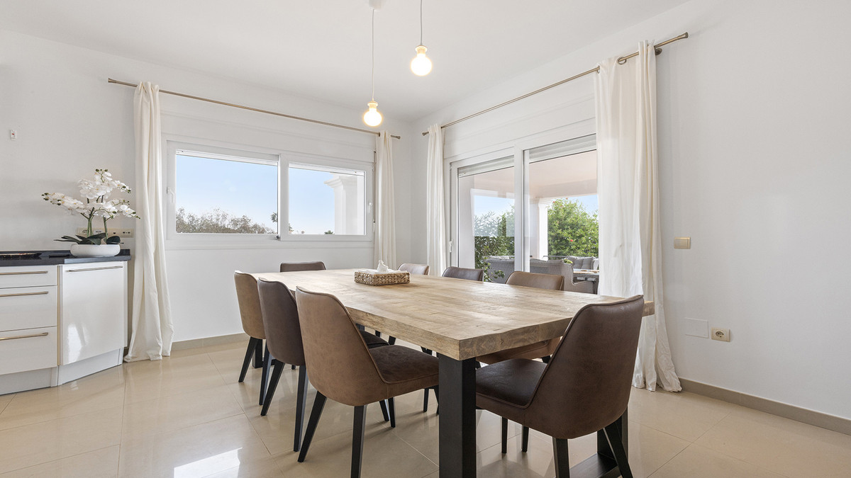 0e8473aea3b3f1966bd6fa7ad424fec8 - 14