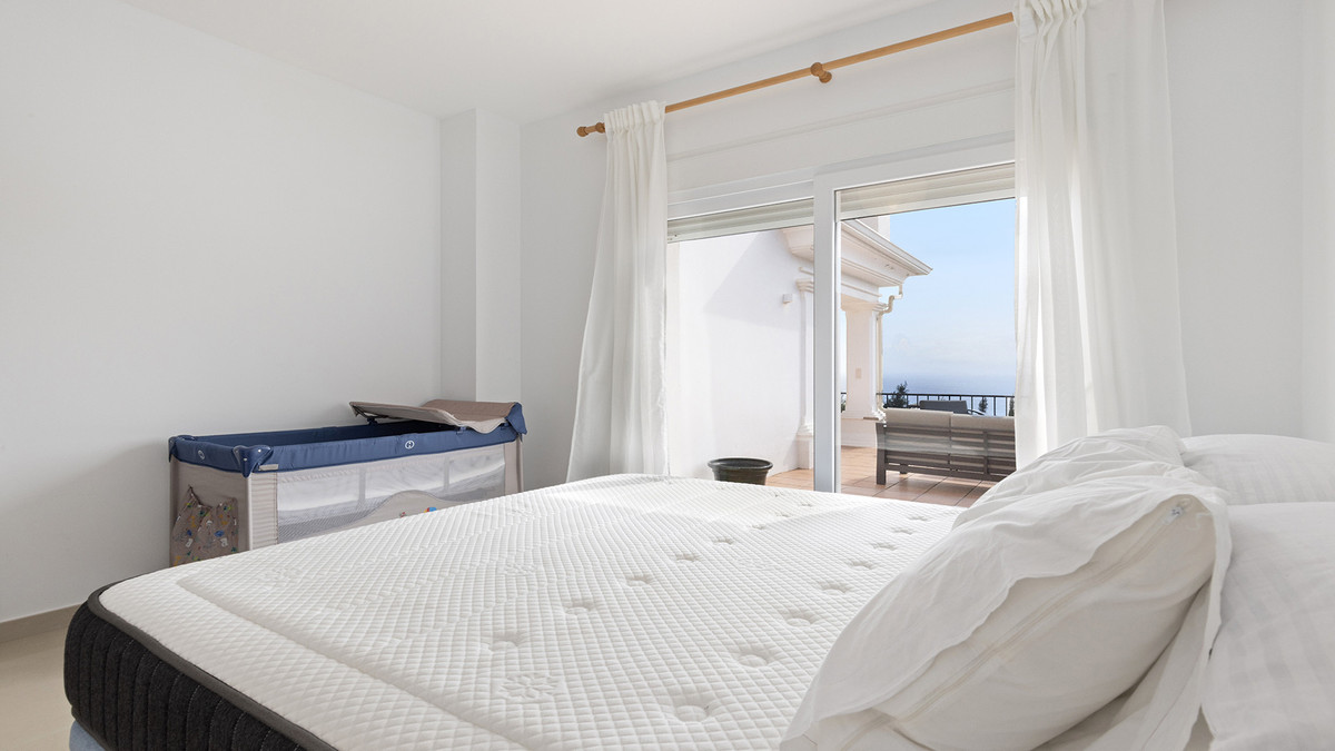 0e8473aea3b3f1966bd6fa7ad424fec8 - 20