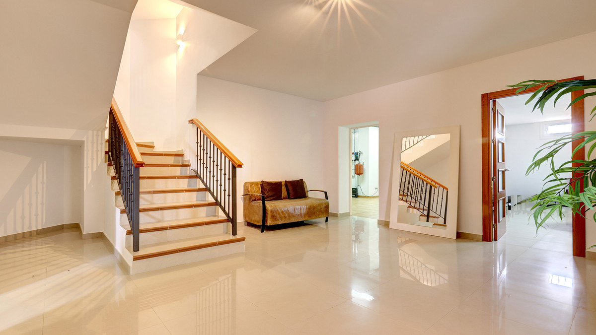 0e8473aea3b3f1966bd6fa7ad424fec8 - 32