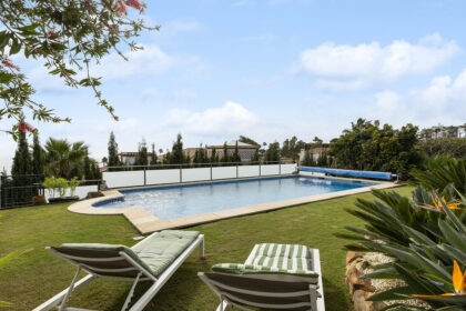 0e8473aea3b3f1966bd6fa7ad424fec8 - 4