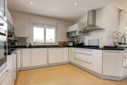 0e8473aea3b3f1966bd6fa7ad424fec8 - 8