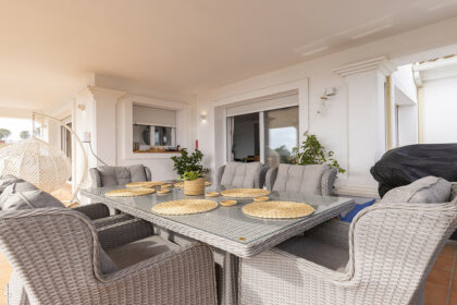 0e8473aea3b3f1966bd6fa7ad424fec8 - 9