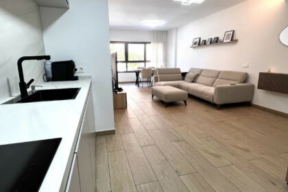 10329d4ae0381e19d2bf56552c36cd59 - 12