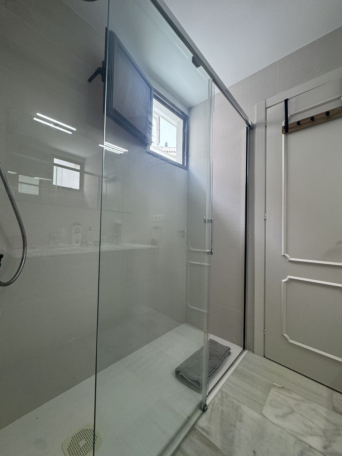 1047c0645d1c018d95c53611f59e6705 - 32