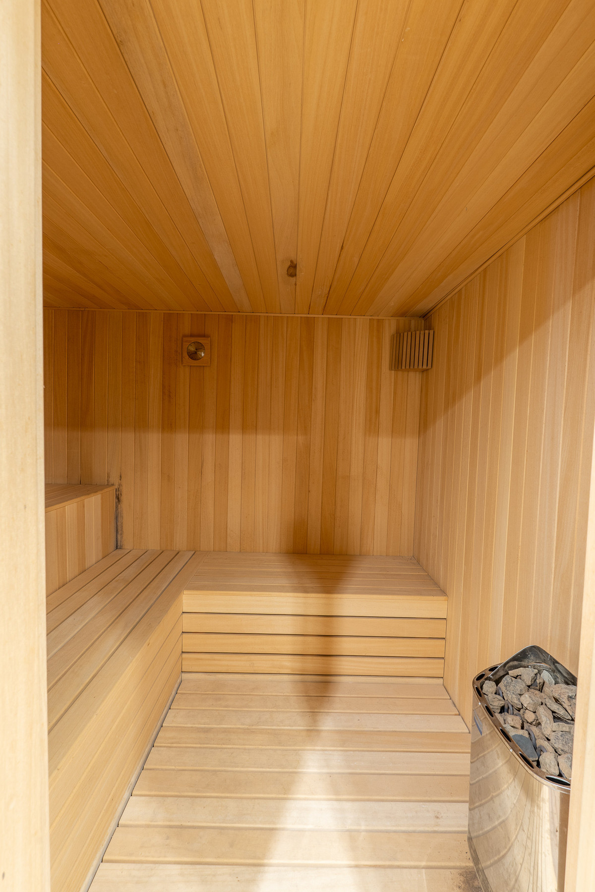 11f1a6e24d171679916f74322d82bb5f - 34