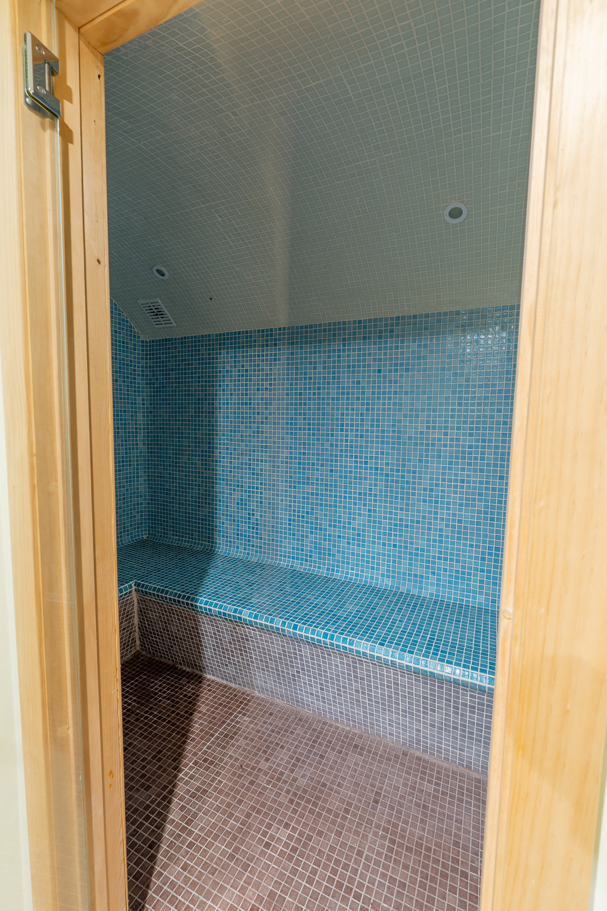 11f1a6e24d171679916f74322d82bb5f - 35