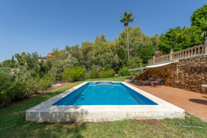 11f1a6e24d171679916f74322d82bb5f - 47