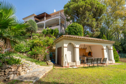 11f1a6e24d171679916f74322d82bb5f - 49