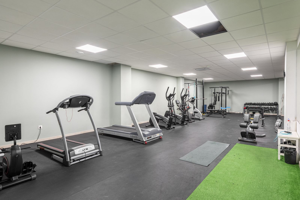 133bf8f47a864413b7dcac7ff15668a9 - 25