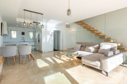 133bf8f47a864413b7dcac7ff15668a9 - 5