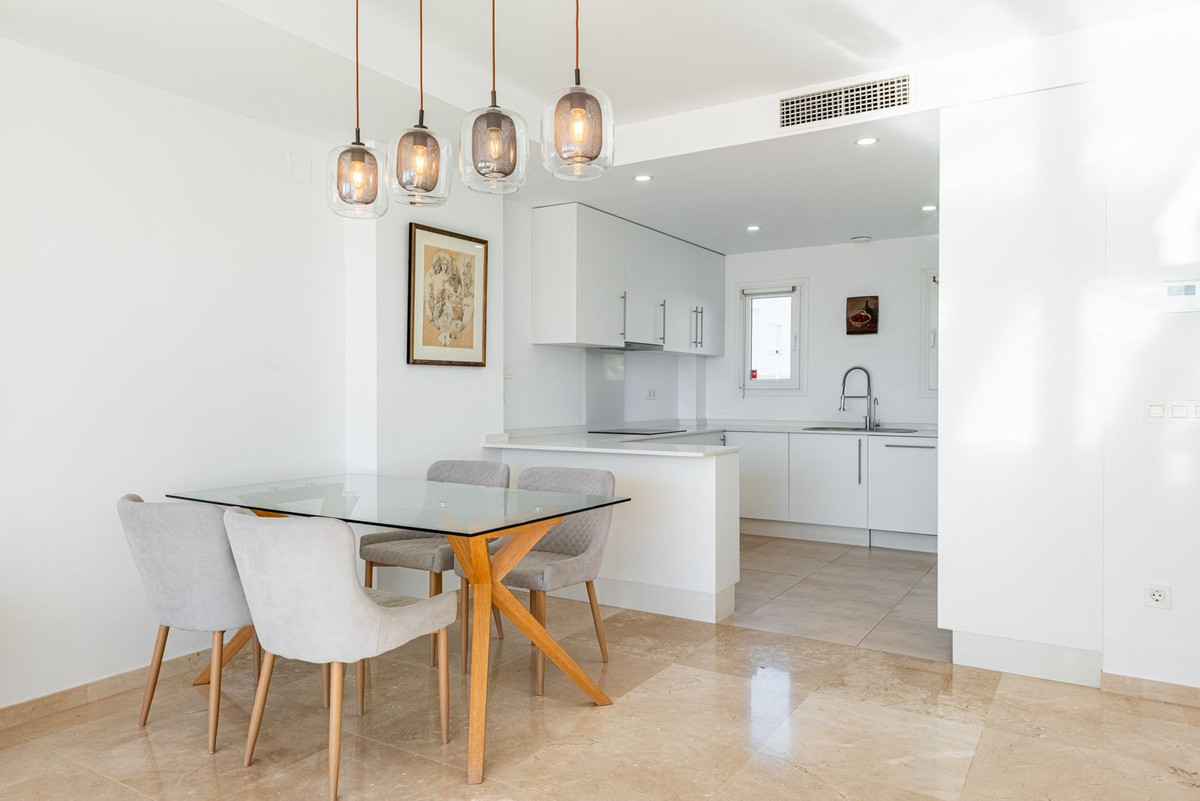 133bf8f47a864413b7dcac7ff15668a9 - 6