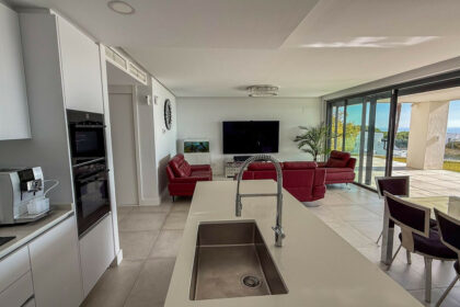 150dd6cfd32defc971f6573a67f44cb8 - 10