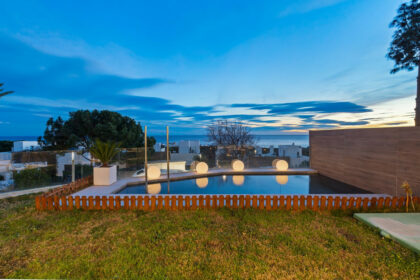 150dd6cfd32defc971f6573a67f44cb8 - 2