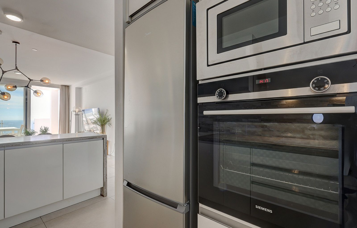 15455f762ab7deafad4b27f7db602923 - 23