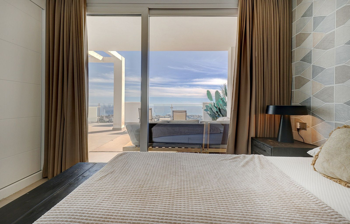 15455f762ab7deafad4b27f7db602923 - 32