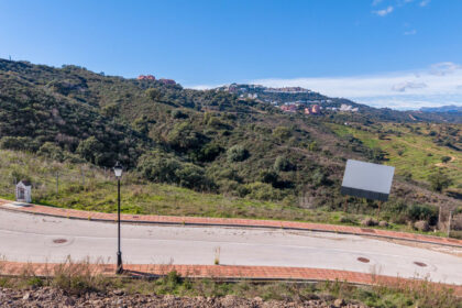 1657939259d2521b50305ab388fa1ade - 16