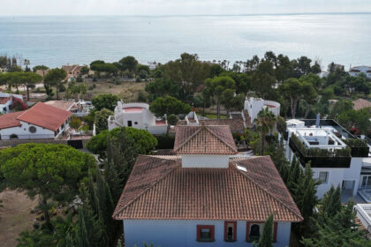 1665394d7324d18bfeea383961611cfa - 59