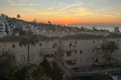 16e1c309d146f8418144a9c879c8ea3b - 18