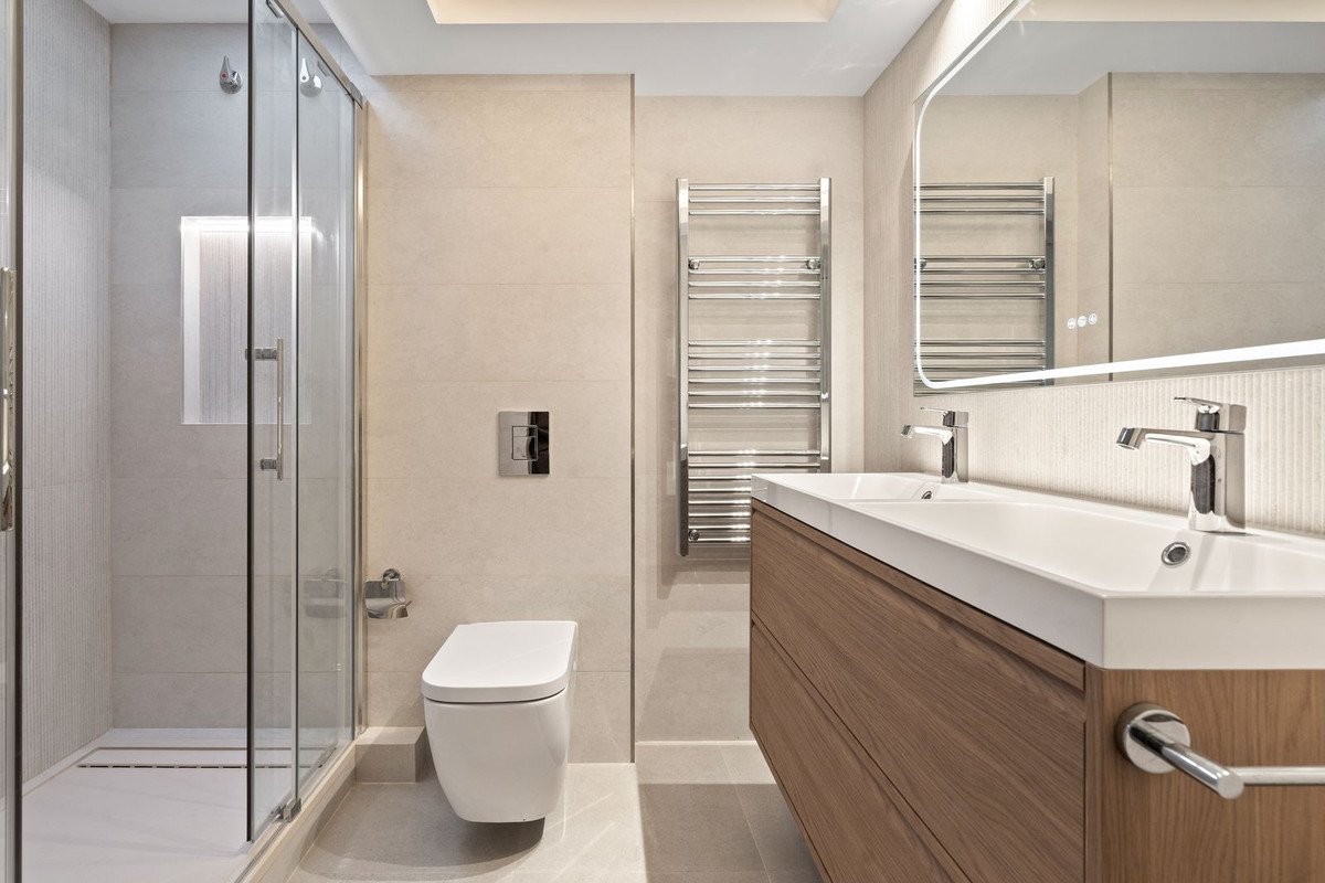 1885238bc494f85535ce46dbe0ab1c05 - 12