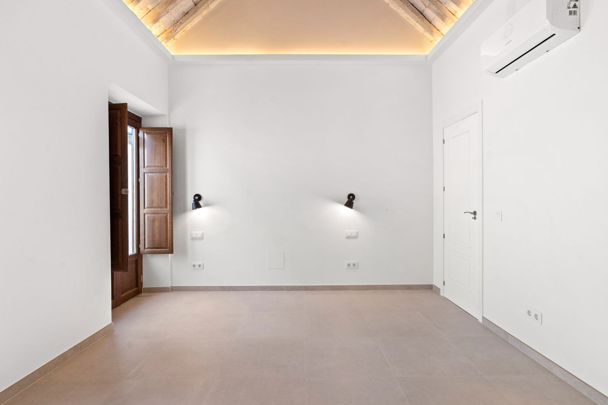 1885238bc494f85535ce46dbe0ab1c05 - 13