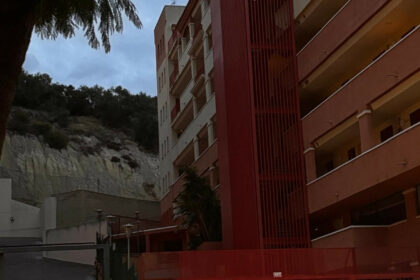 1a58147476355ab520b9c4ccd9d1fcce - 31