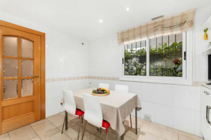 1bd0ae6e14aa49371893aa74a42811fa - 11