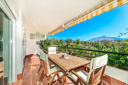 1bd0ae6e14aa49371893aa74a42811fa - 23