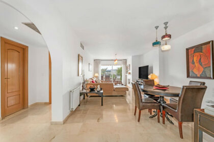 1bd0ae6e14aa49371893aa74a42811fa - 9