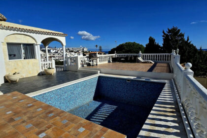 1bec6594b1a3e6bee1e89a1da5621cc4 - 1