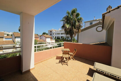 1ca0d3e757b452c6e5b6dbfa2200ec6f - 50