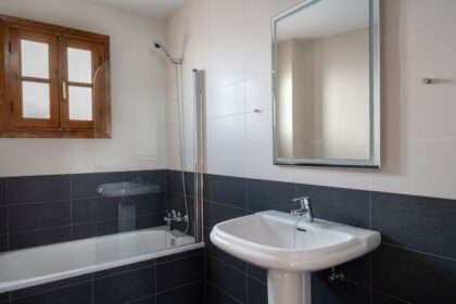 1cdf61673827036b6c313b8ddb4e6b6a - 11