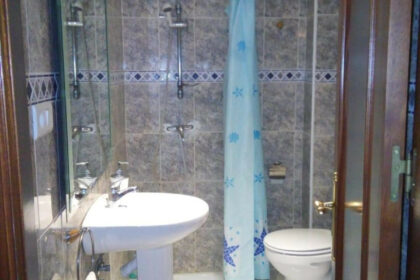 1d12c98fdd79b45692524fe5946860e4 - 13