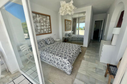 21ef9e52dfd4f13bae9adb8a64df8fa3 - 12