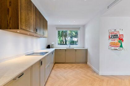 22ea9f2442ad5cabae43566aeb4c1ff4 - 10